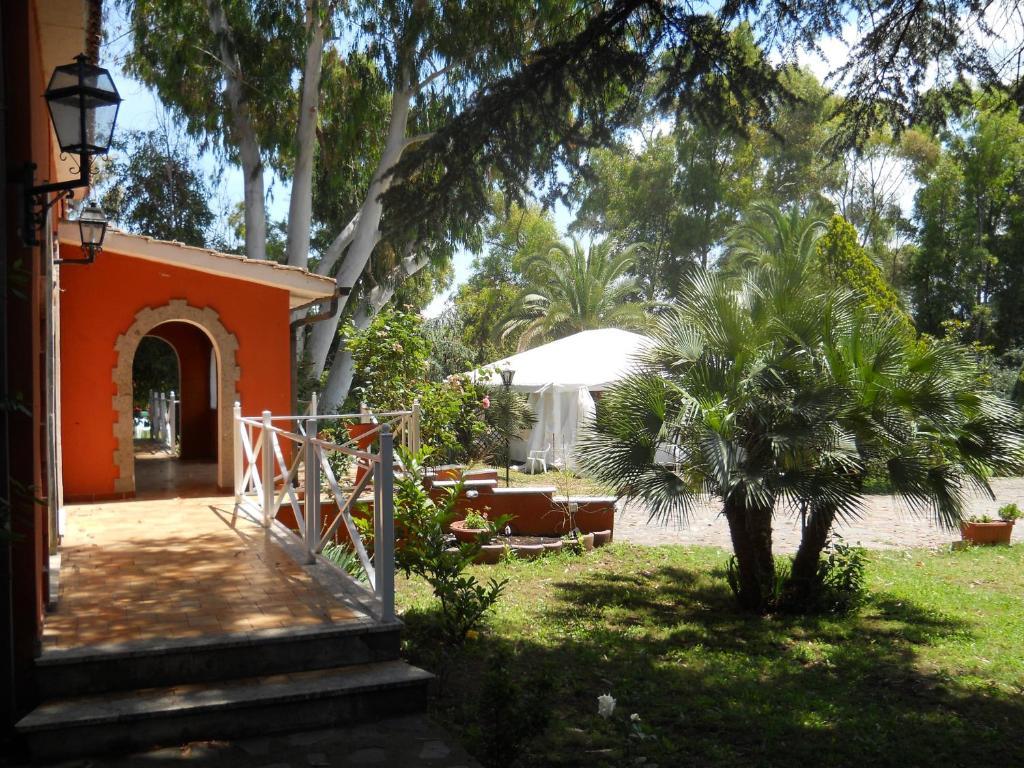 Marco Simone Agriturismo Marcosimone מראה חיצוני תמונה